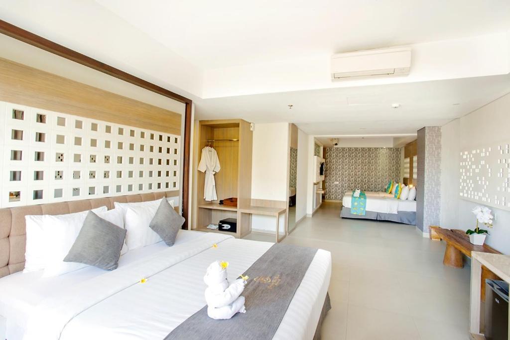 Jimbaran Bay Beach Resort And Spa By Prabhu Exterior photo
