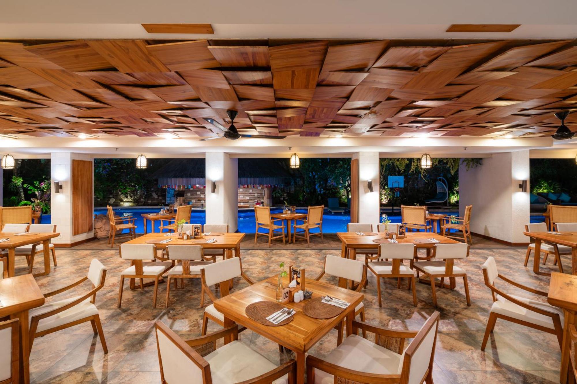 Jimbaran Bay Beach Resort And Spa By Prabhu Exterior photo