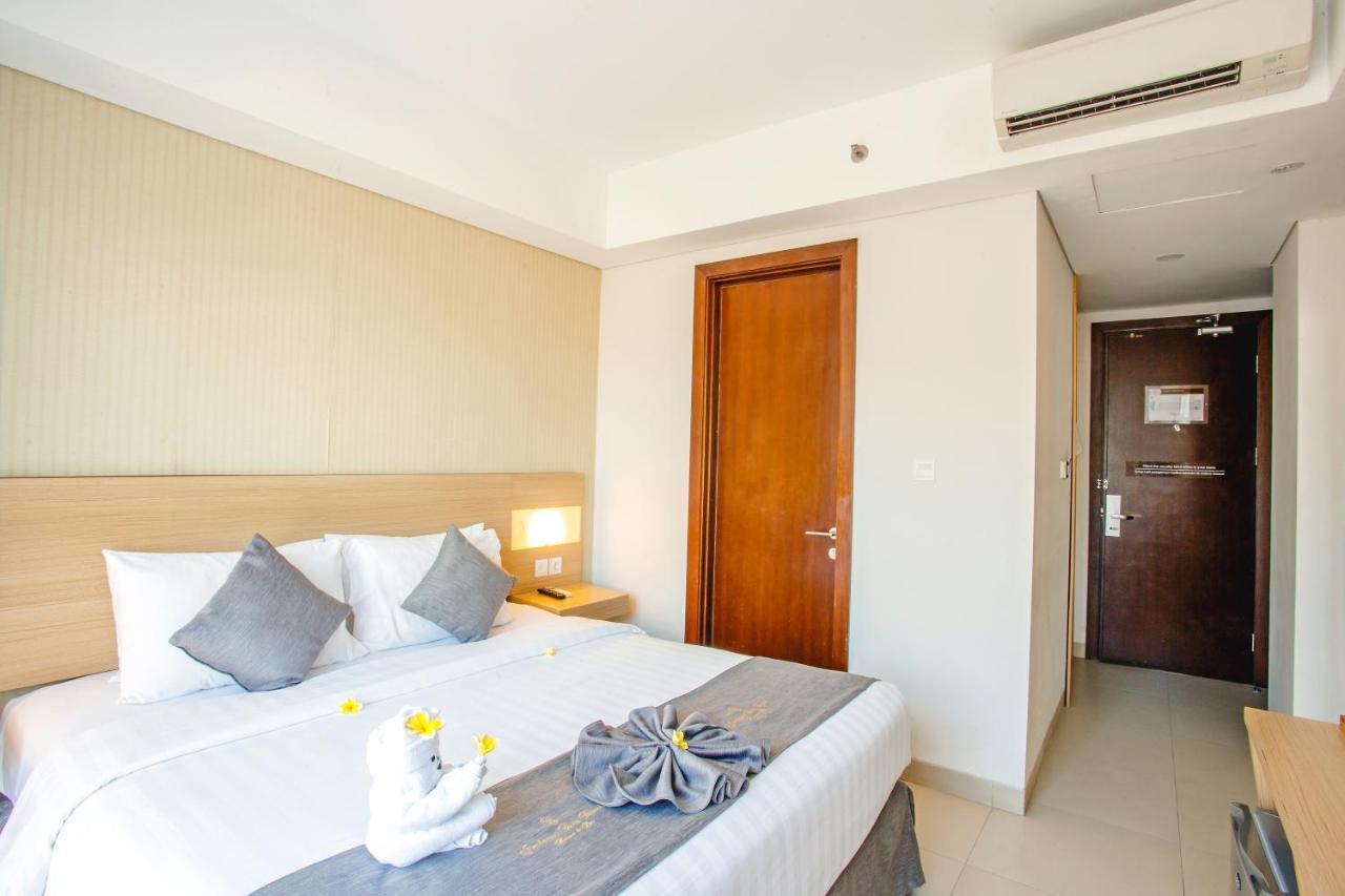 Jimbaran Bay Beach Resort And Spa By Prabhu Exterior photo
