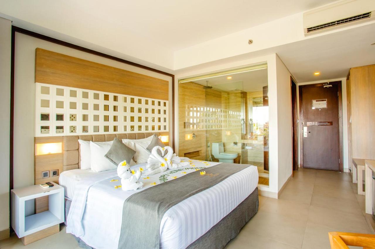 Jimbaran Bay Beach Resort And Spa By Prabhu Exterior photo